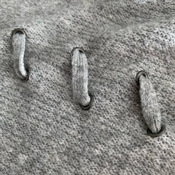 AE // Lace Up Back Detail Cardigan - Picture 5 of 6